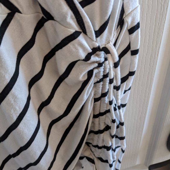 Banana Republic sleeveless top - Picture 4 of 5